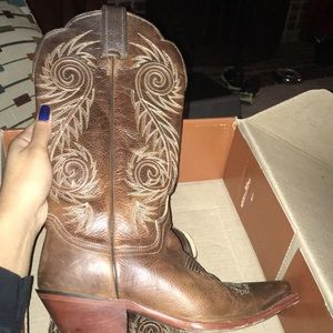 Justin ladies cowboy boots